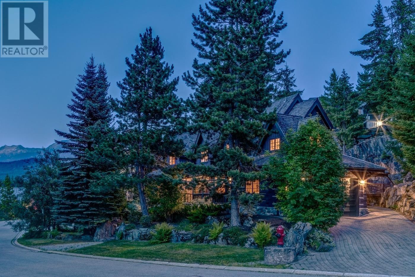 3561 Falcon Crescent, Whistler, British Columbia V8E 0B9 - Photo 29 - R2912731