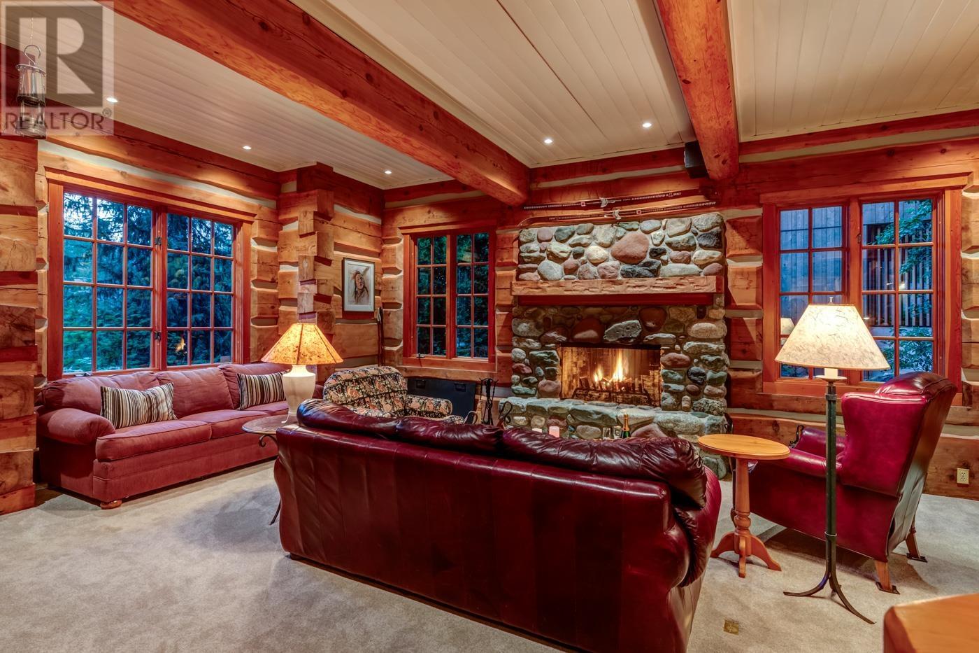 3561 Falcon Crescent, Whistler, British Columbia V8E 0B9 - Photo 4 - R2912731