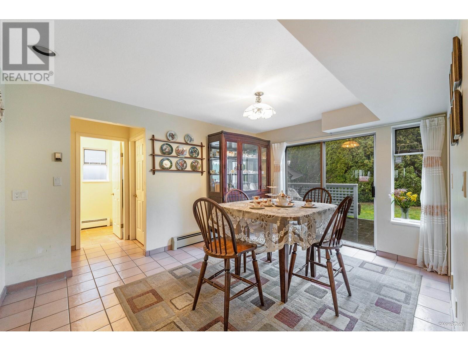 5843 Carson Street, Burnaby, British Columbia  V5J 2Z7 - Photo 10 - R2912754
