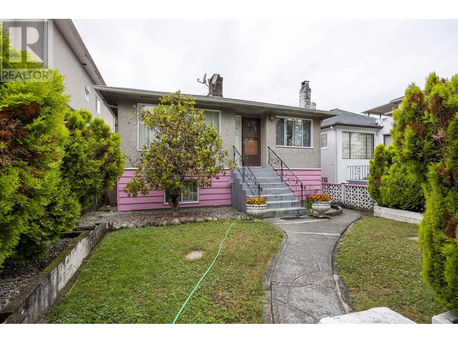 Property at 4825 ARGYLE STREET image 1