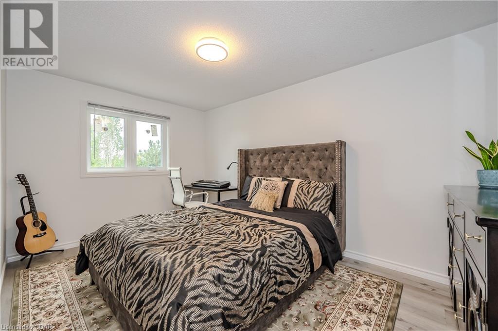 Image of property at 33 BUSHMILLS Crescent