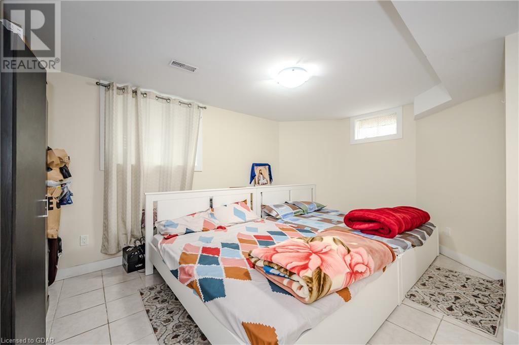 Image of property at 33 BUSHMILLS Crescent