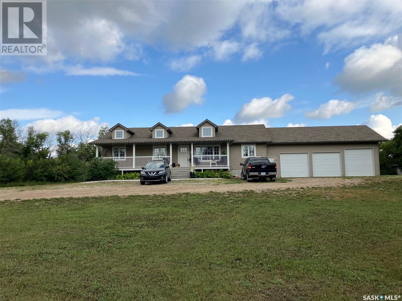 1570 Cartwright Street, Furdale, Saskatchewan  S7T 1B1 - Photo 1 - SK976358