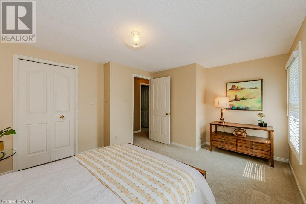 Image of property at 18 ROEHAMPTON Court