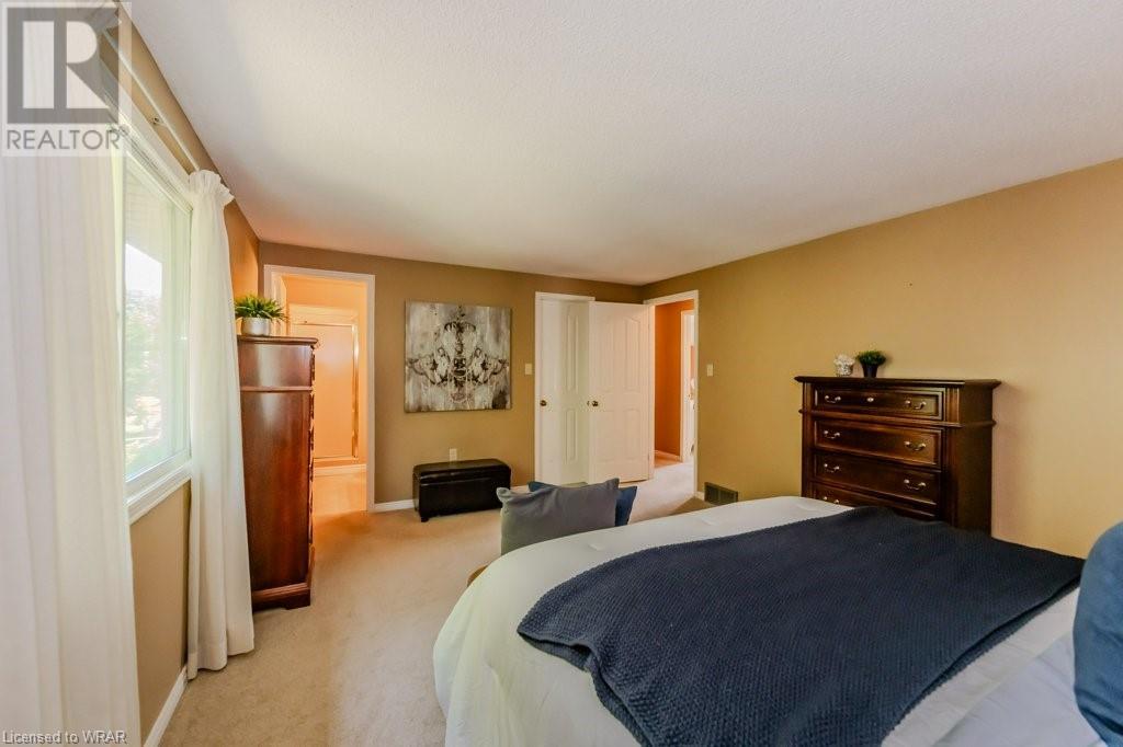 Image of property at 18 ROEHAMPTON Court