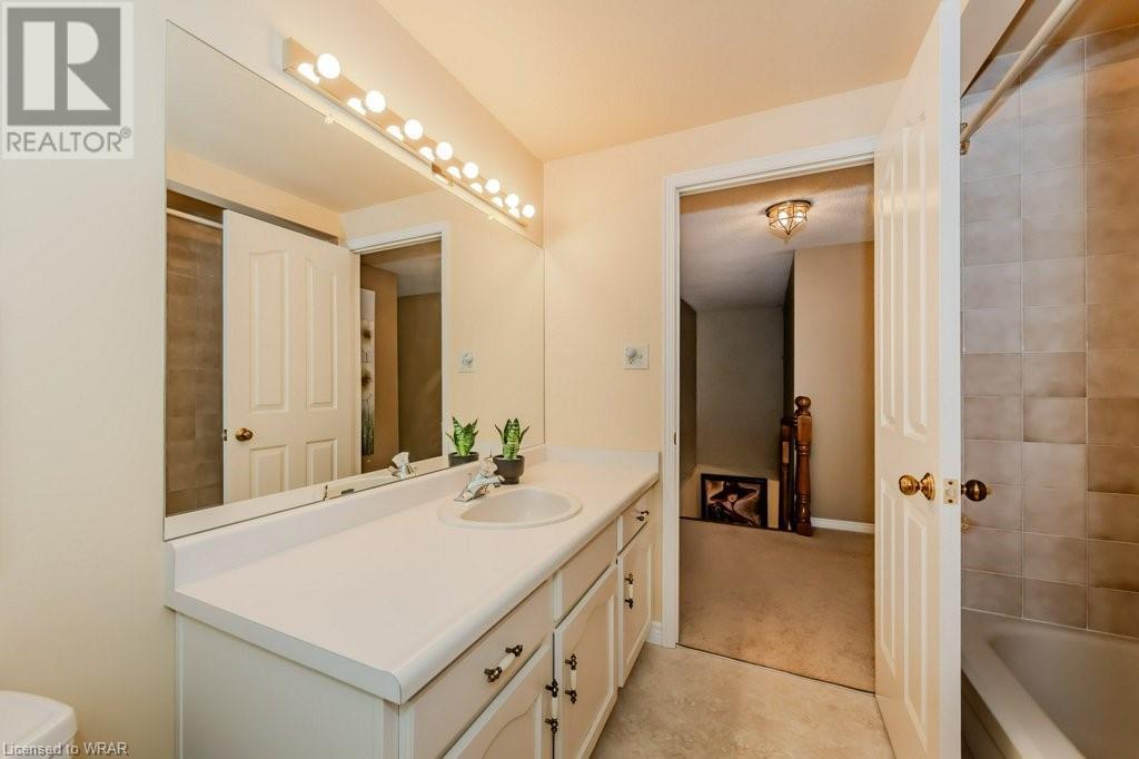 Image of property at 18 ROEHAMPTON Court