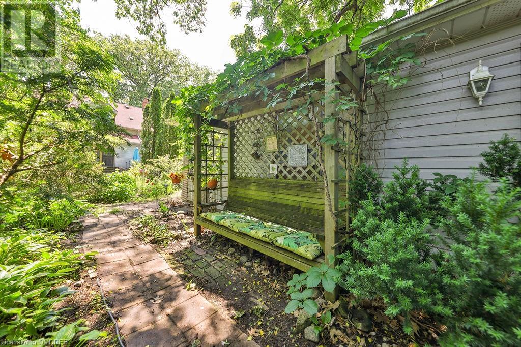 Image of property at 335 MAPLE Avenue