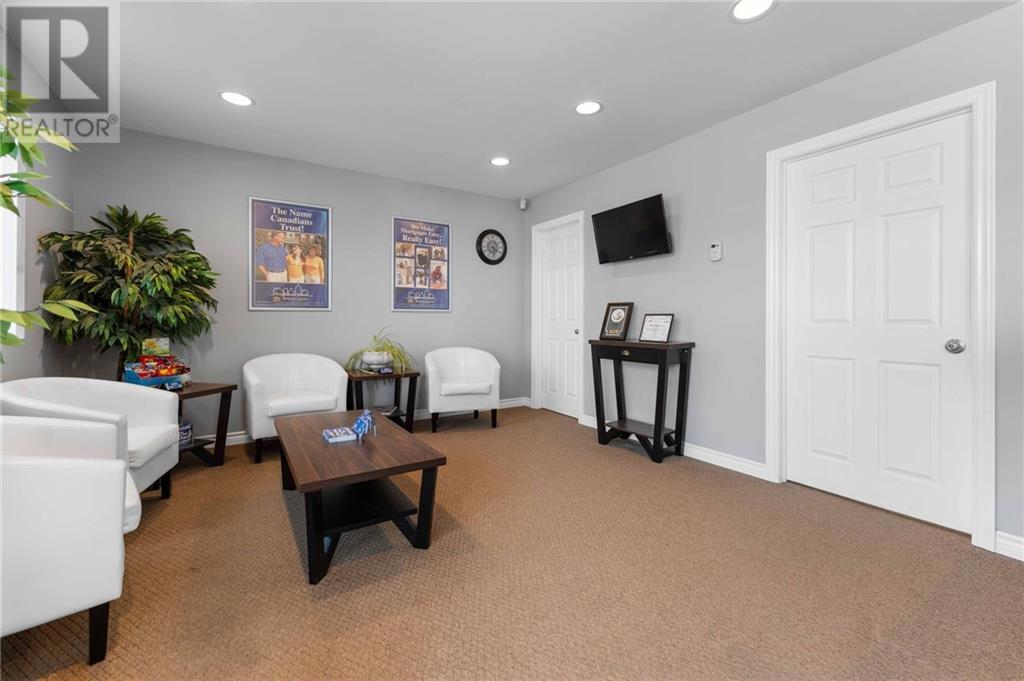 3436 Petawawa Boulevard, Petawawa, Ontario  K8H 1X5 - Photo 11 - X9516712