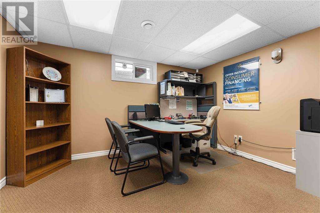 3436 Petawawa Boulevard, Petawawa, Ontario  K8H 1X5 - Photo 17 - X9516712