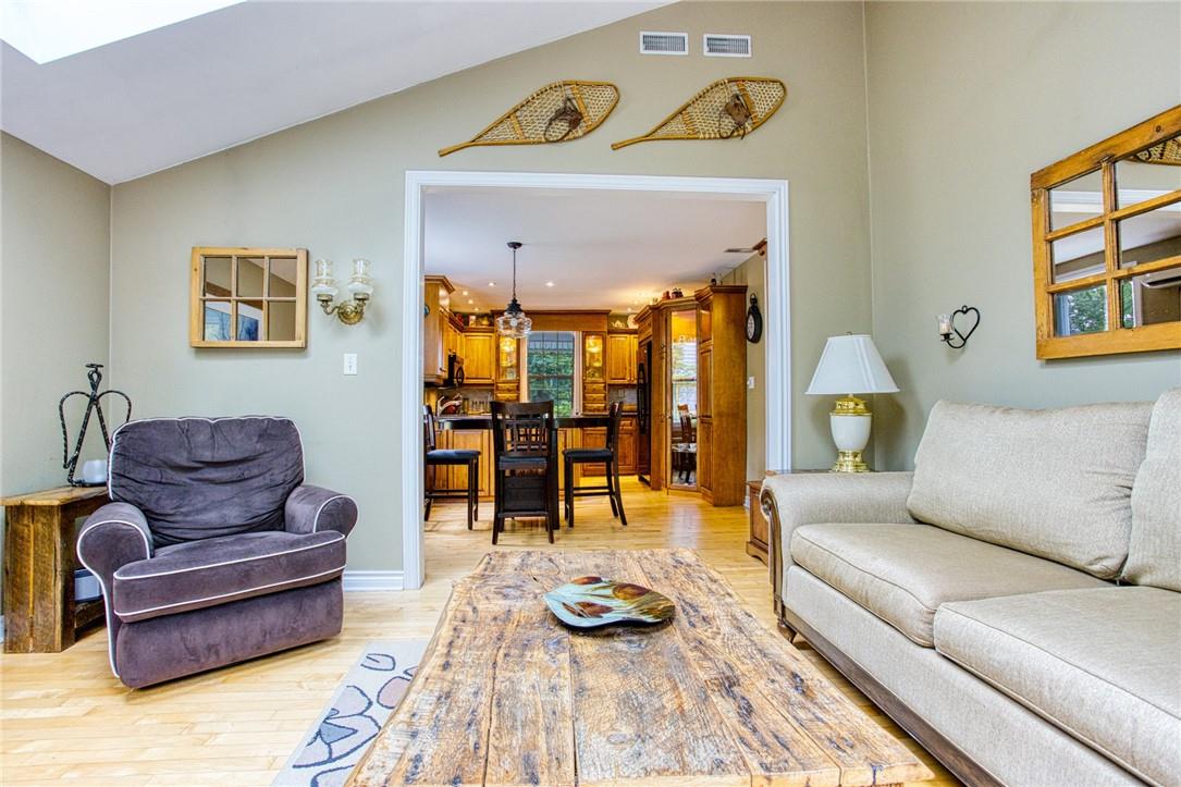 Image of property at 341 Main Street W