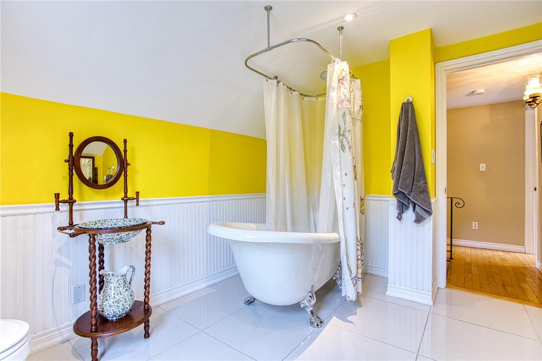 Image of property at 341 Main Street W