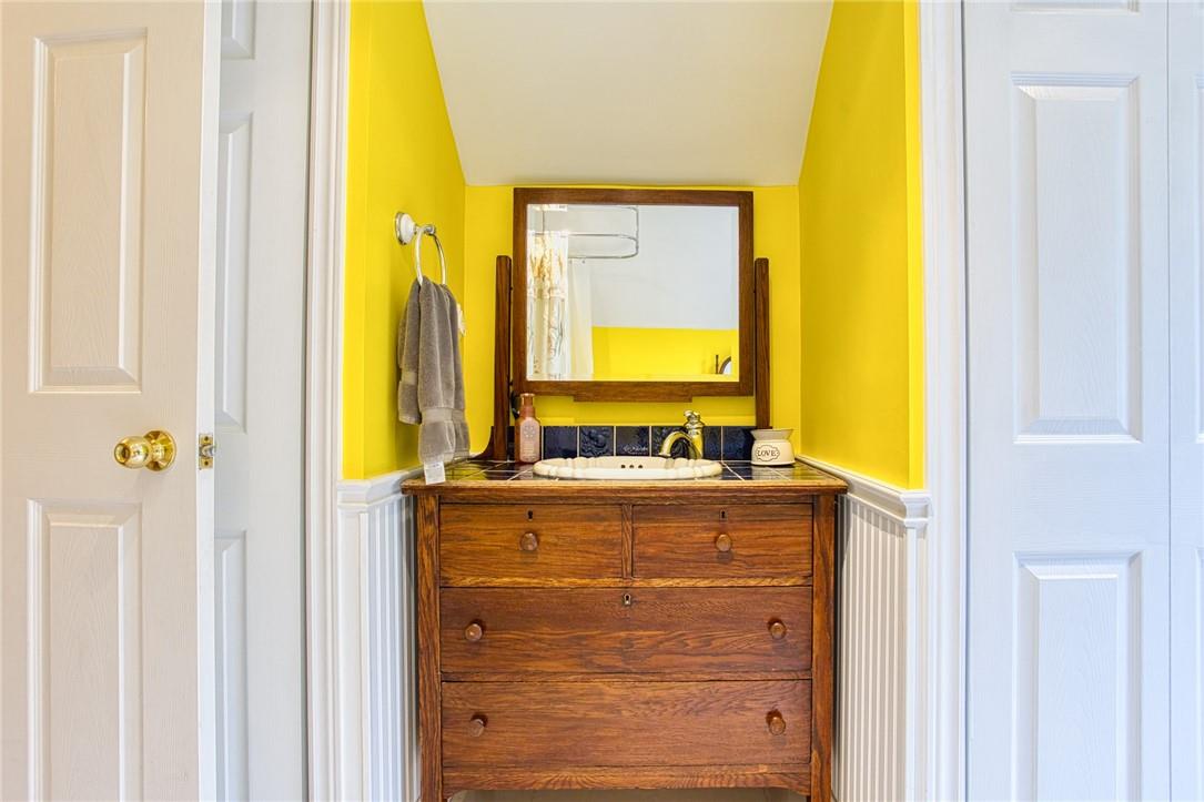 Image of property at 341 Main Street W