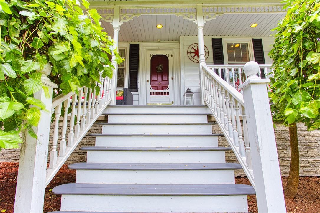 Image of property at 341 Main Street W