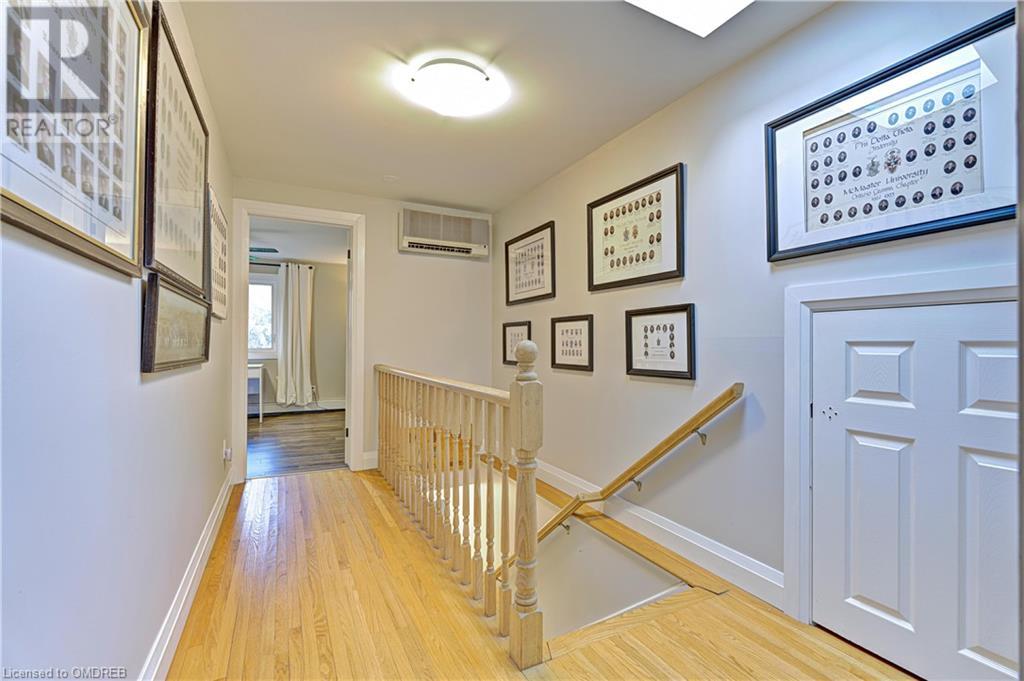 Image of property at 34 SOUTH OVAL