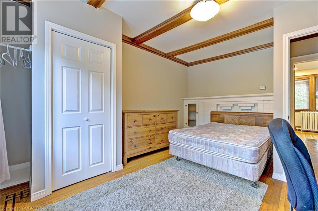 Image of property at 34 SOUTH OVAL