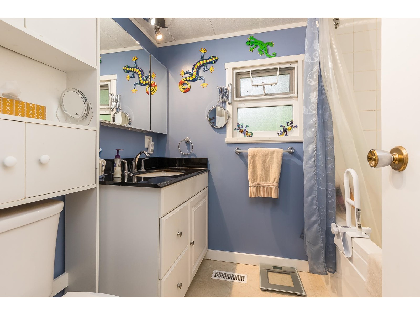 20210 27 Avenue, Langley, British Columbia  V2Z 1X3 - Photo 36 - R2911937