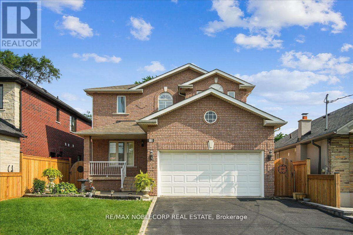 15 Vanhill Avenue, Toronto (Humber Summit), Ontario  M9L 1E6 - Photo 1 - W9243001