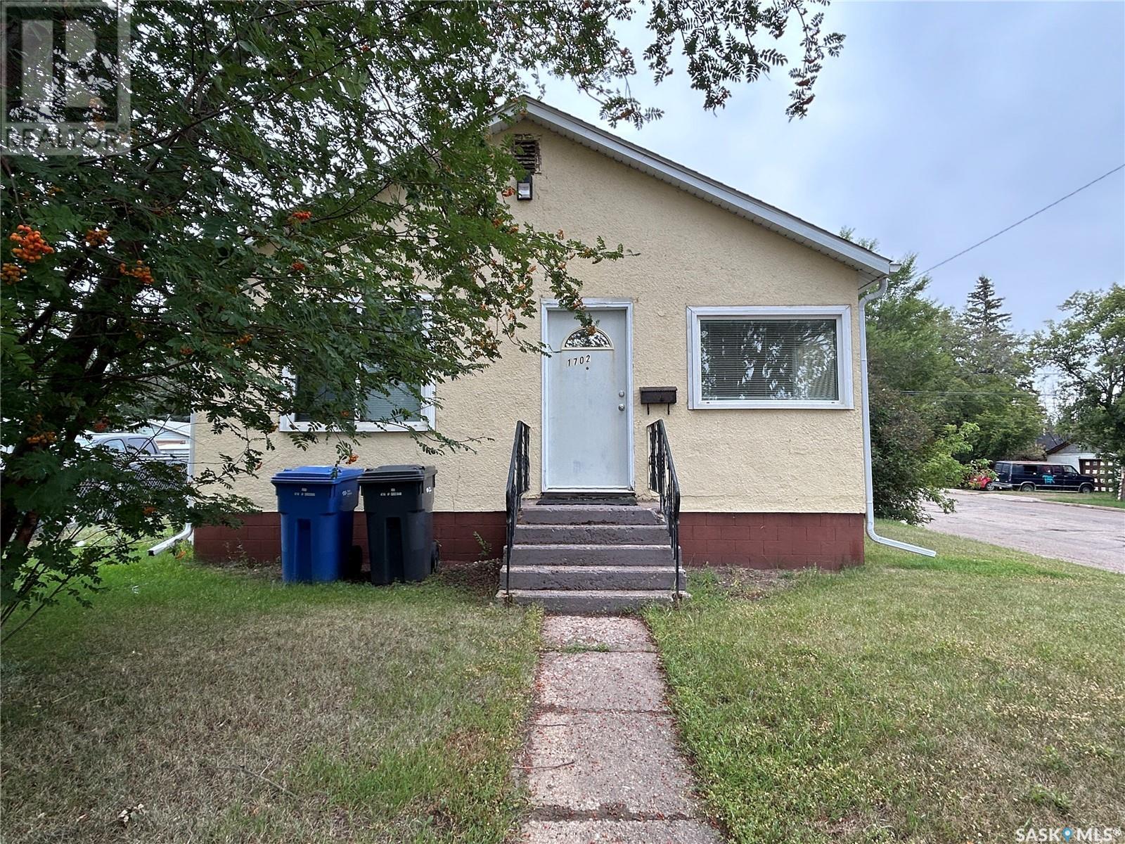 1702 101st Street, North Battleford, Saskatchewan  S9A 1A7 - Photo 2 - SK979859