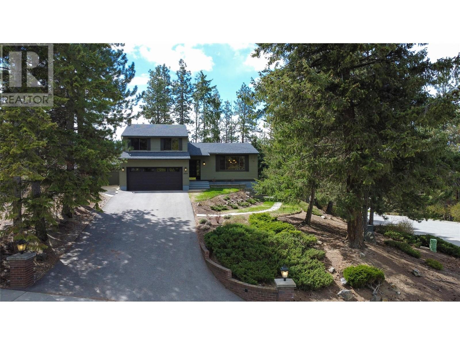 3999 Eastwood Court, Kelowna, British Columbia  V1W 4E8 - Photo 2 - 10321331