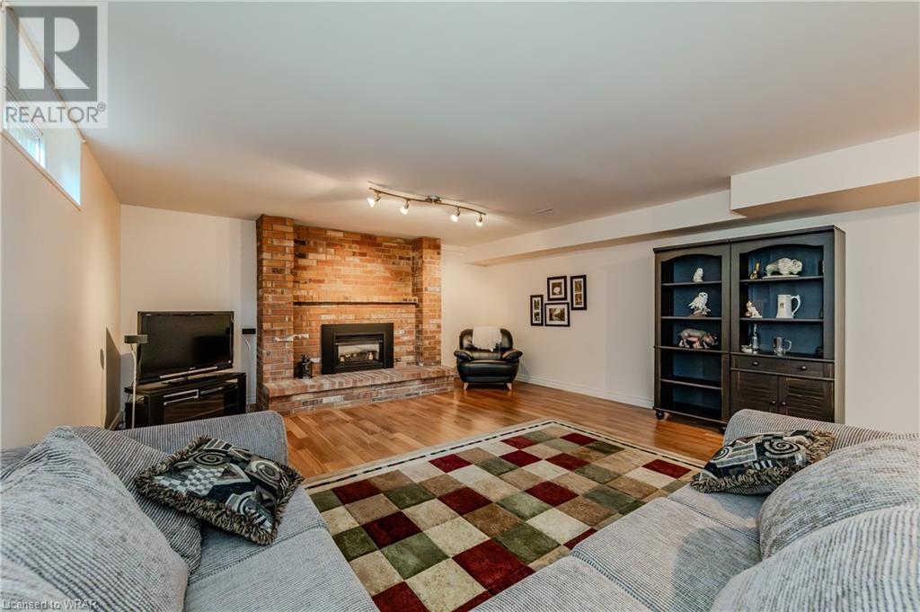 Image of property at 600 STONEBURY Crescent