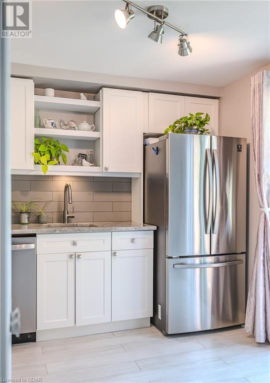 Image of property at 129 VICTORIA Road N Unit# 72