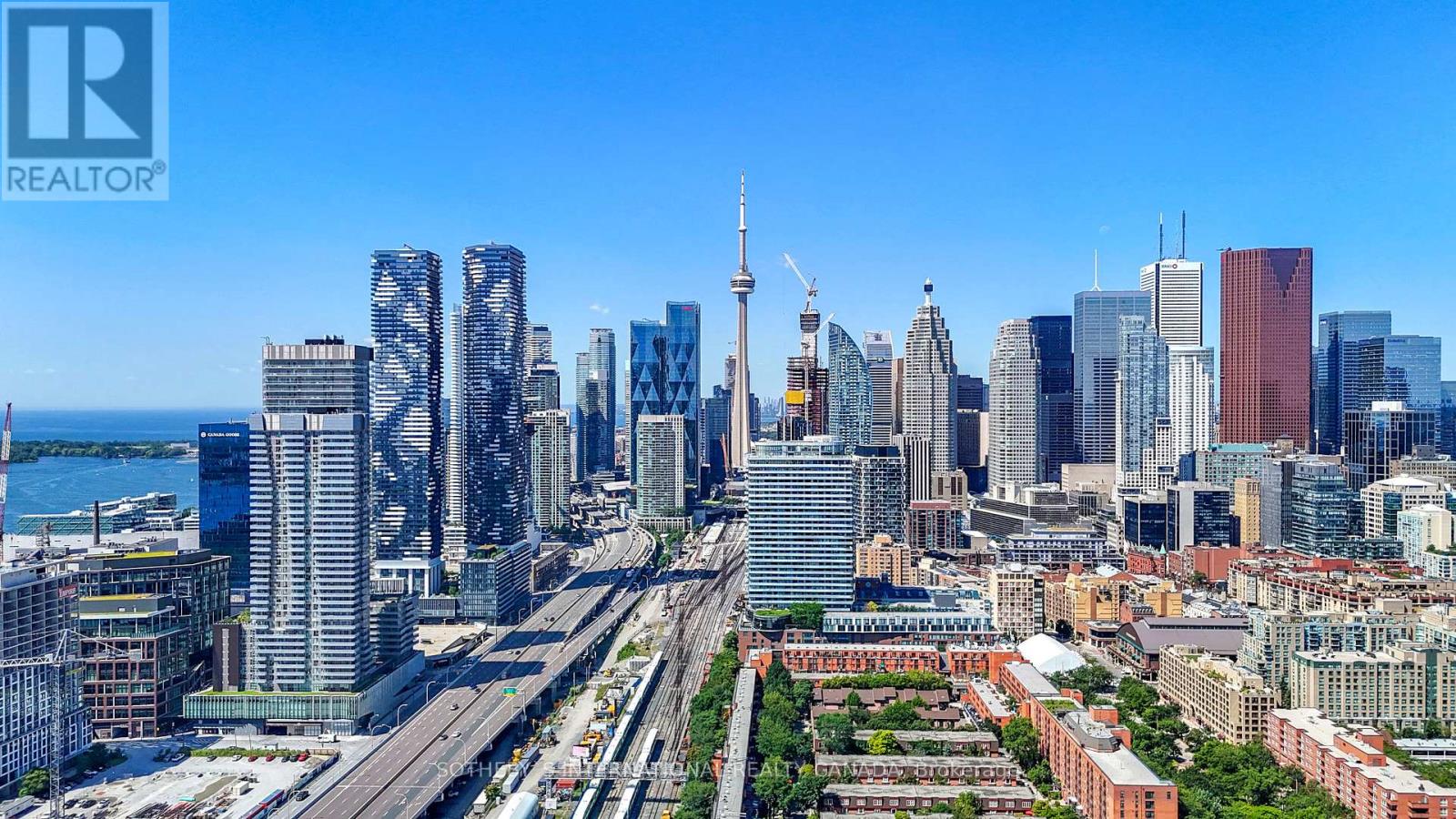 601 - 130 Queens Quay E, Toronto, Ontario  M5A 3Y5 - Photo 2 - C9234136