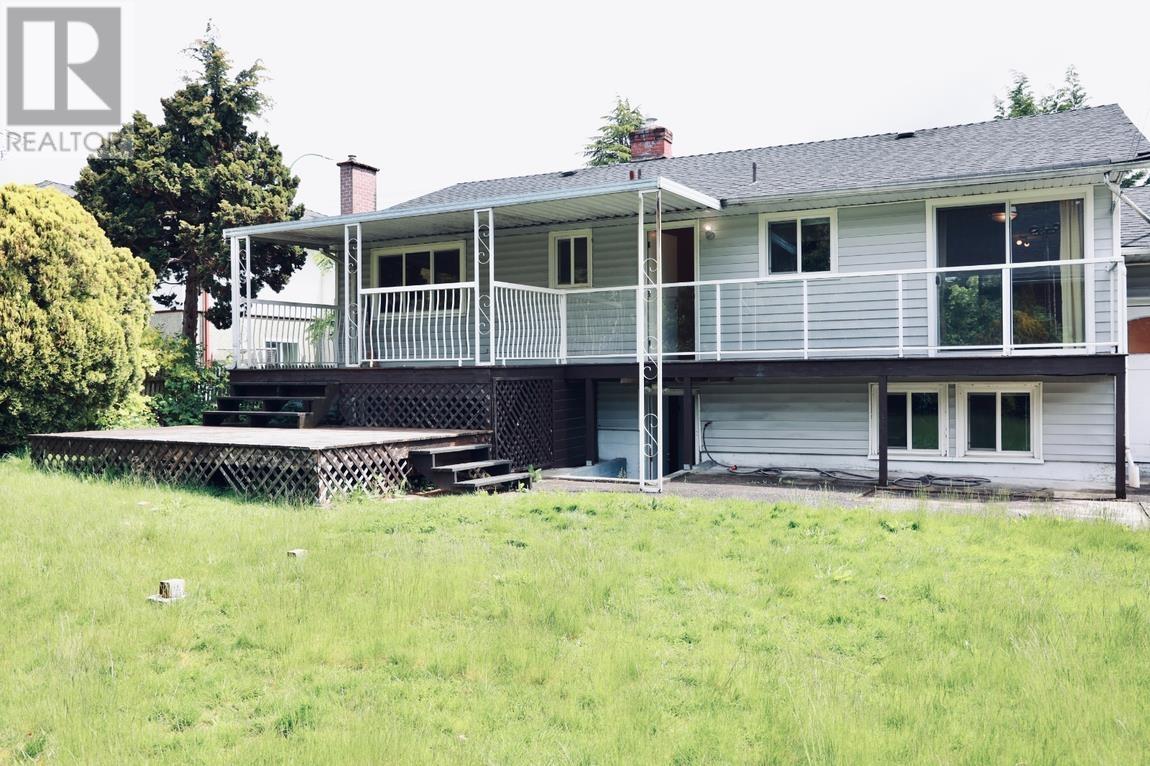 394 Blue Mountain Street, Coquitlam, British Columbia  V3K 4J8 - Photo 1 - R2911046