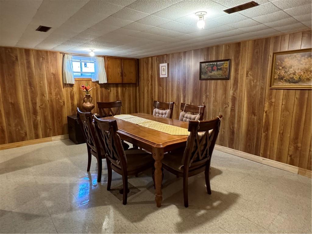 Image of property at 826 MOHAWK Road E