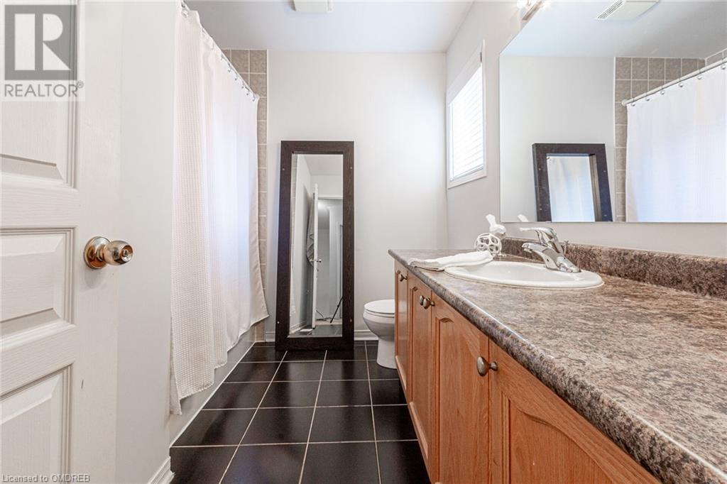 Image of property at 2292 SADDLECREEK Crescent