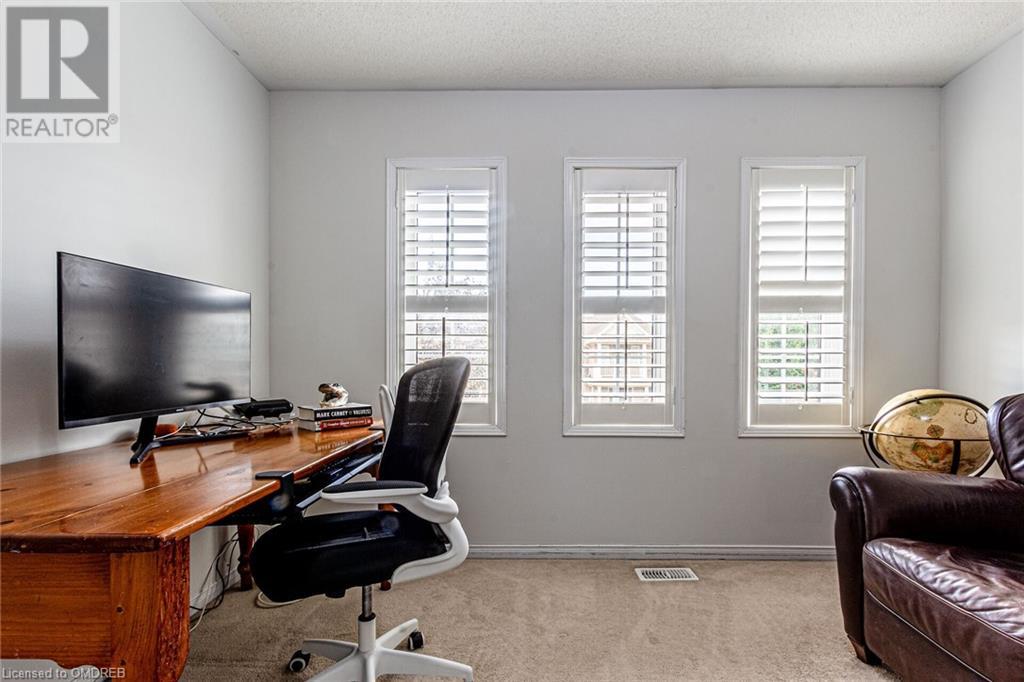 Image of property at 2292 SADDLECREEK Crescent