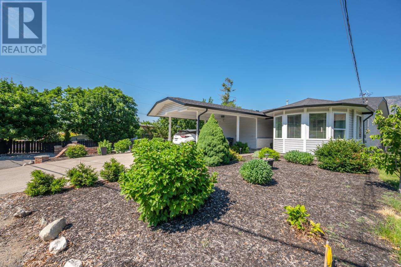 5207 OLEANDER Drive Osoyoos