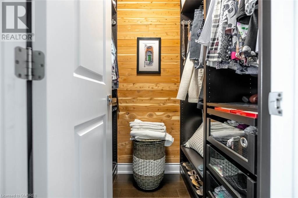 Image of property at 3500 LAKESHORE Road W Unit# 215