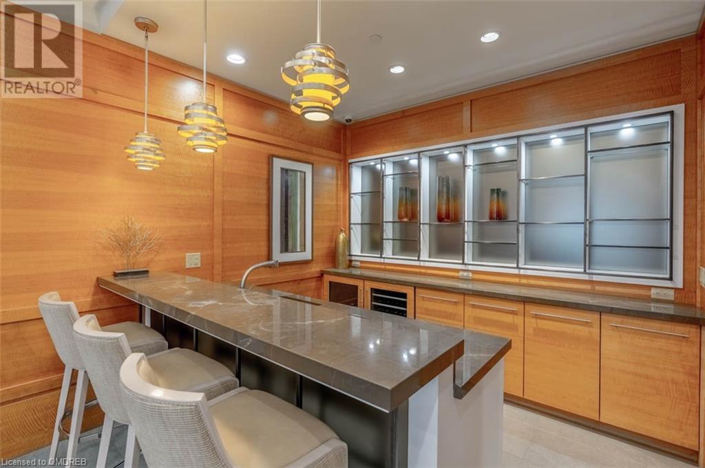 Image of property at 3500 LAKESHORE Road W Unit# 215