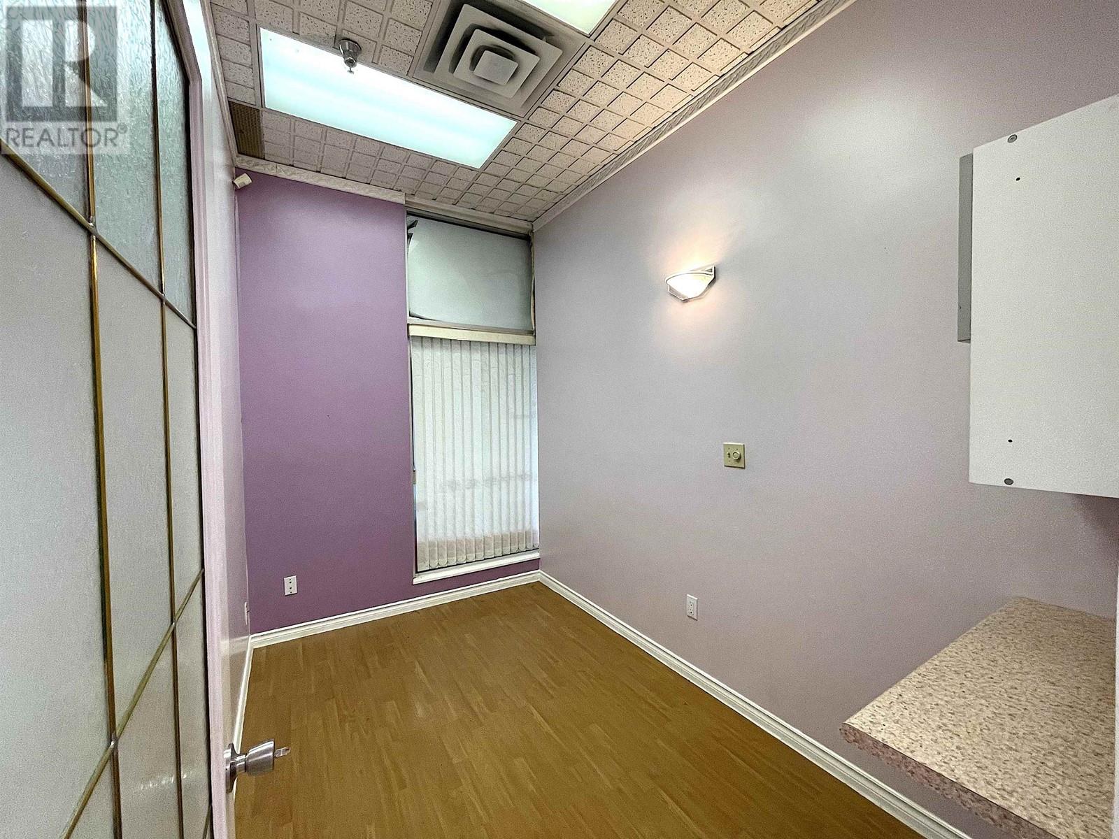 Listing Picture 7 of 19 : 1135 8580 ALEXANDRA ROAD, Richmond / 烈治文 - 魯藝地產 Yvonne Lu Group - MLS Medallion Club Member