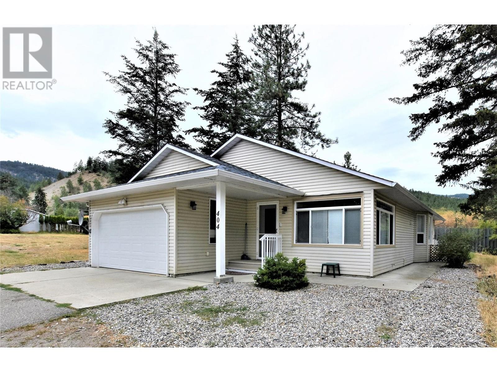 Property at 404 Hummingbird Avenue image 1