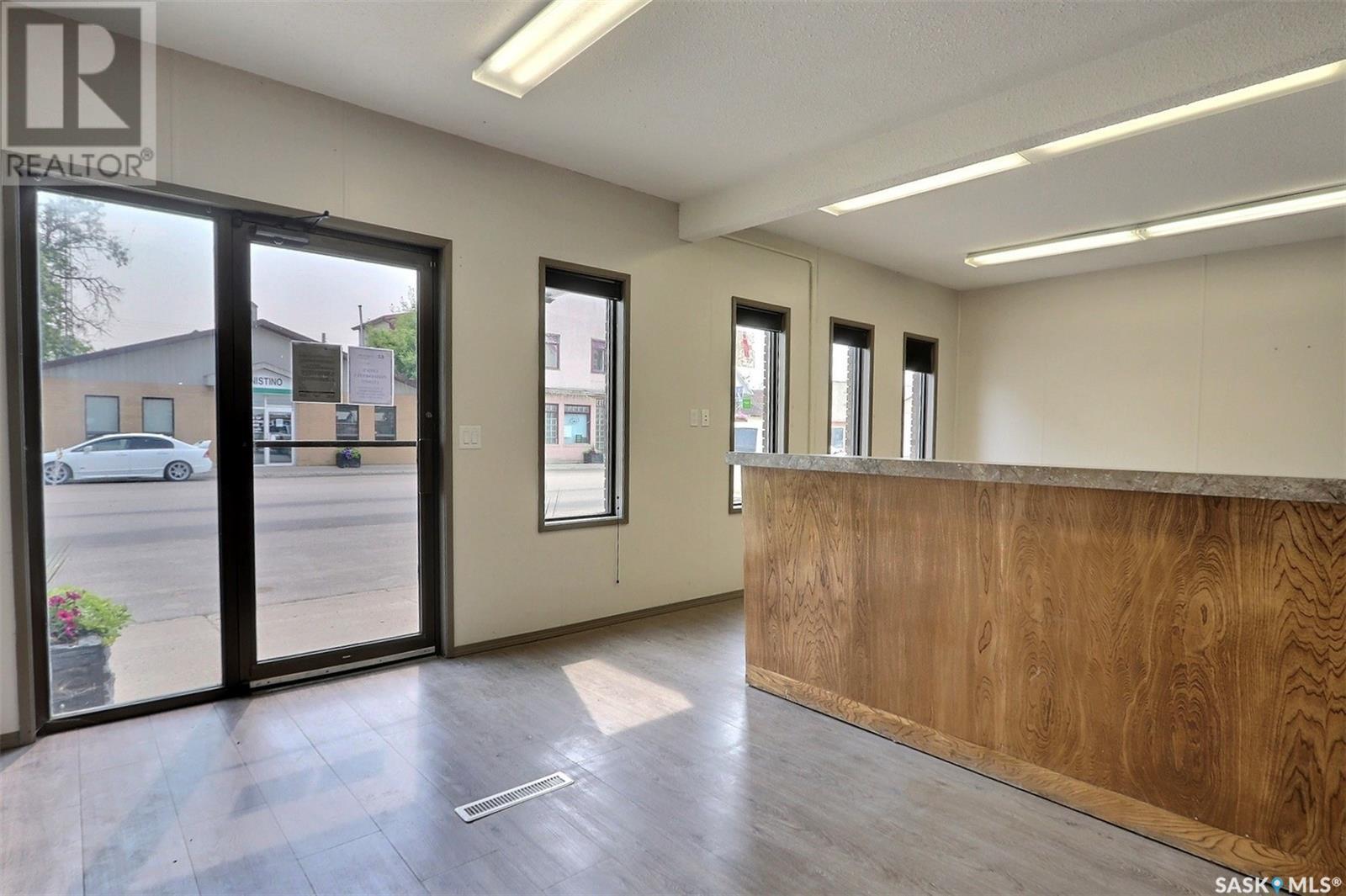215 Main Street, Kinistino, Saskatchewan  S0J 1H0 - Photo 2 - SK979933