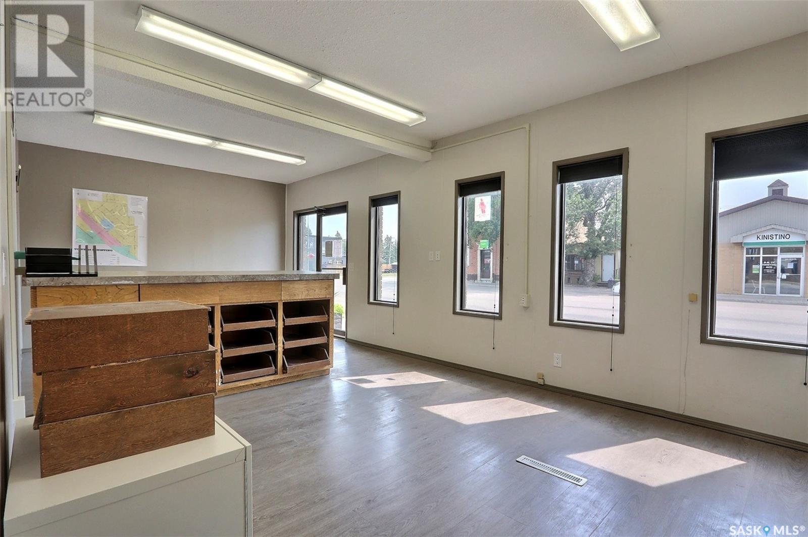 215 Main Street, Kinistino, Saskatchewan  S0J 1H0 - Photo 4 - SK979933