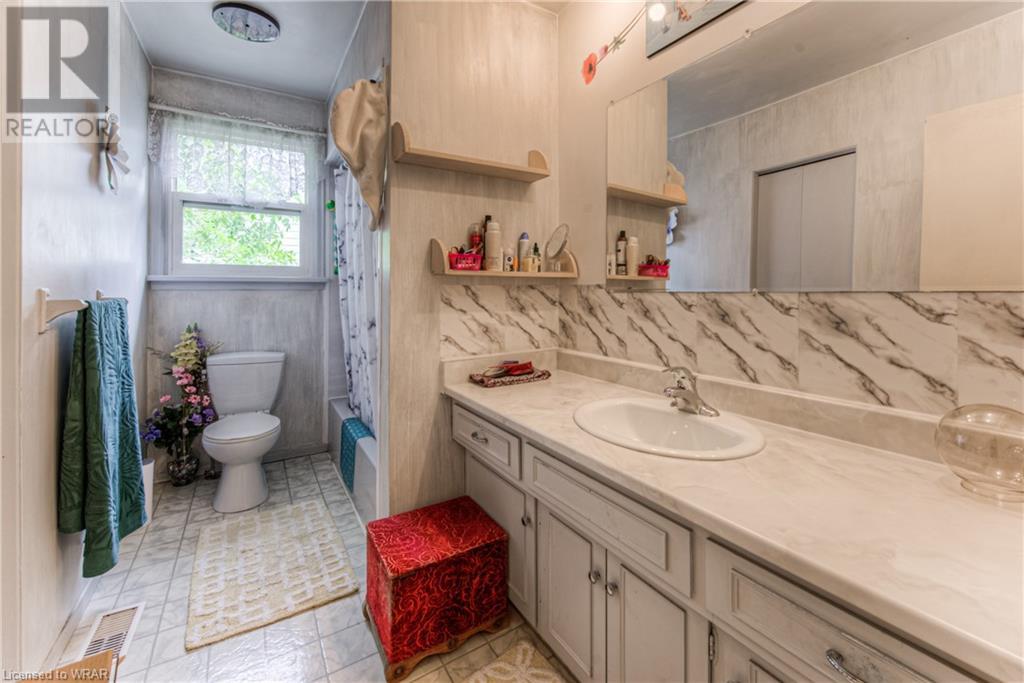 Image of property at 42 WAYNE Drive