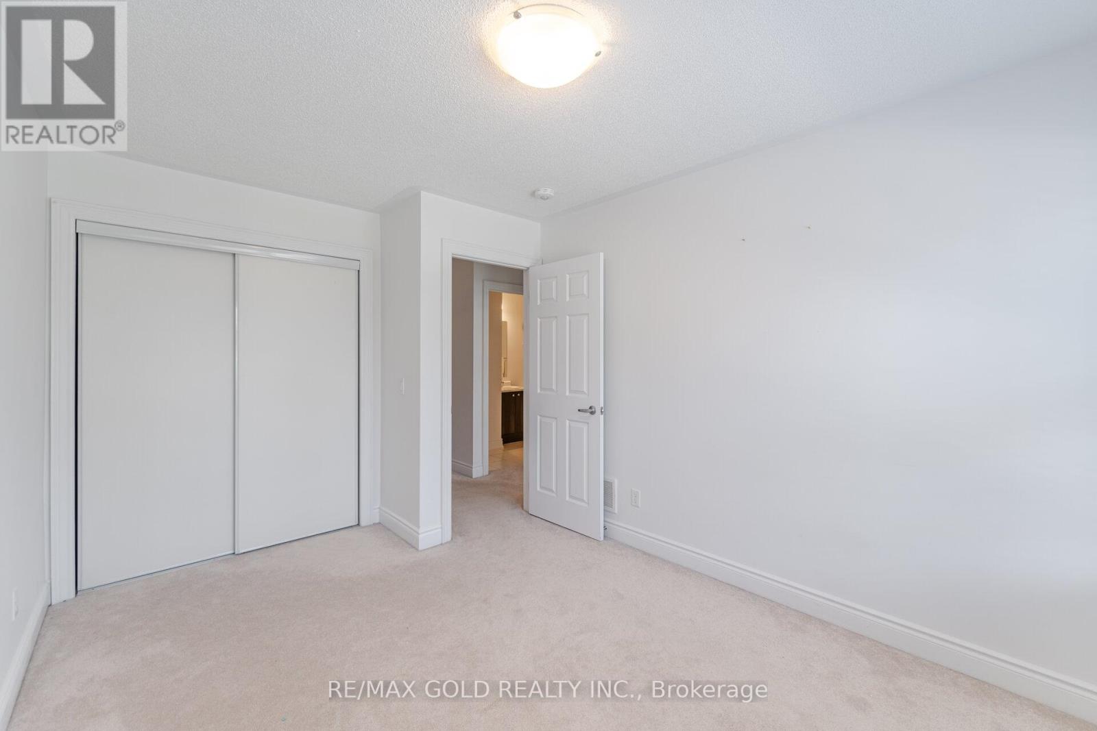 Image of property at 417 ATHABASCA COMMON