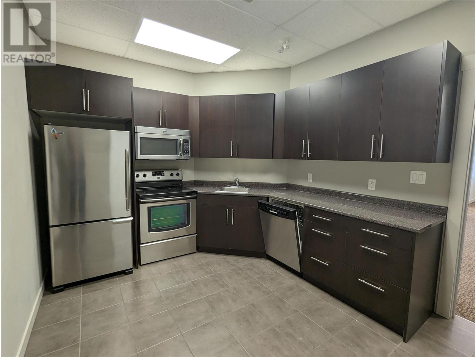 1595 Innovation Drive Unit# 11 Kelowna