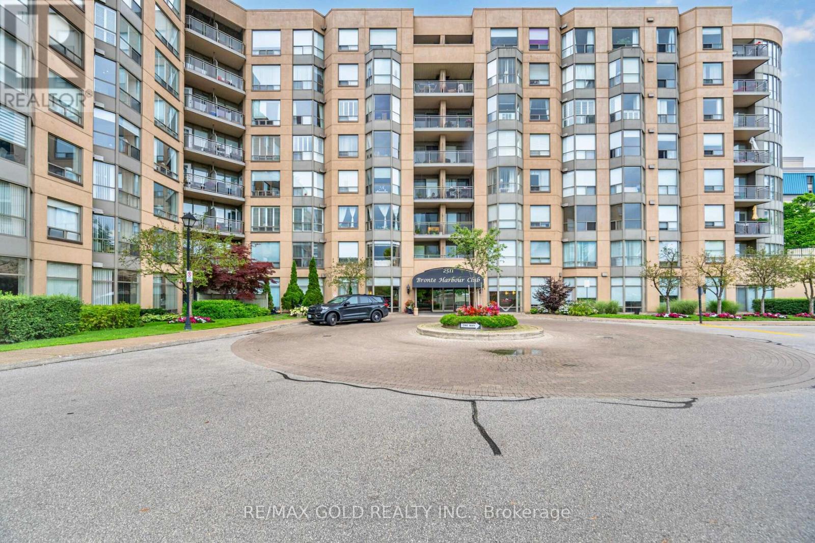 Image of property at 517 - 2511 LAKESHORE ROAD W