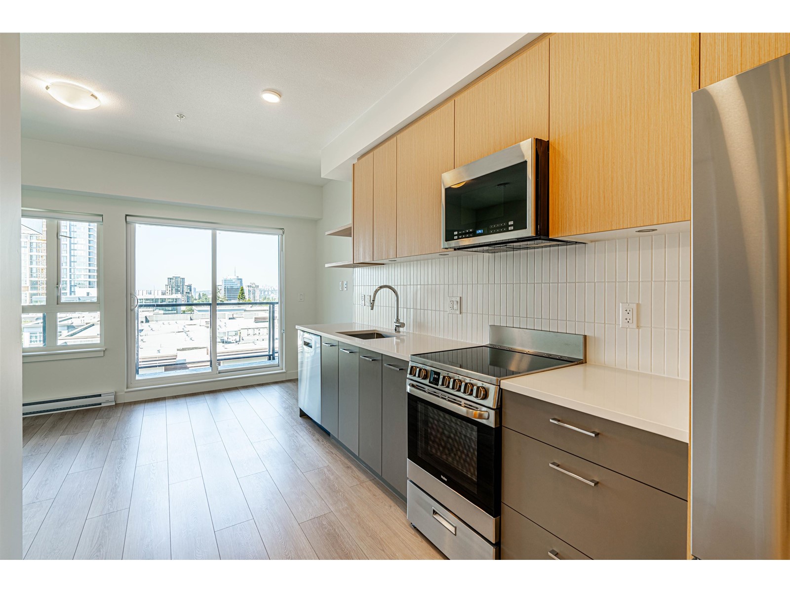 611 10777 138 Street, Surrey, British Columbia  V3T 0T5 - Photo 1 - R2912214