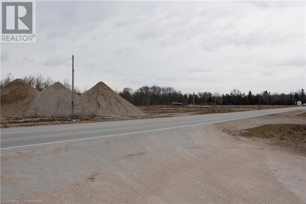 701 Main St Street E, Sauble Beach, Ontario  N2K 0E9 - Photo 8 - 40552006