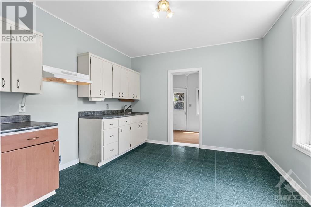 108 Grove Avenue, Ottawa, Ontario  K1S 3B1 - Photo 12 - X9516737