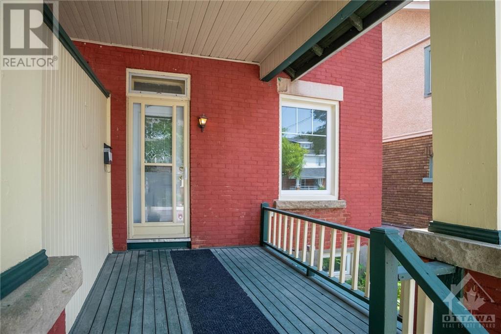 108 Grove Avenue, Ottawa, Ontario  K1S 3B1 - Photo 2 - X9516737