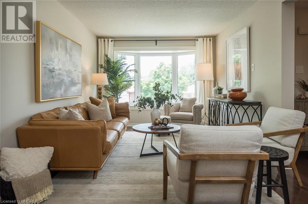 Image of property at 586 HAYWARD Crescent