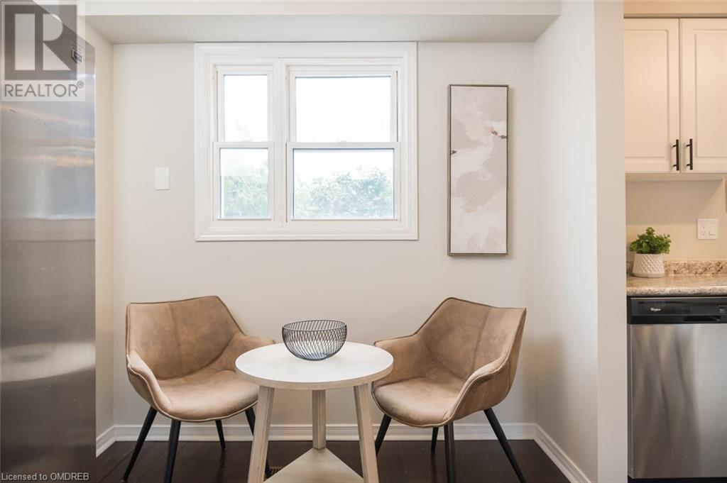 Image of property at 586 HAYWARD Crescent