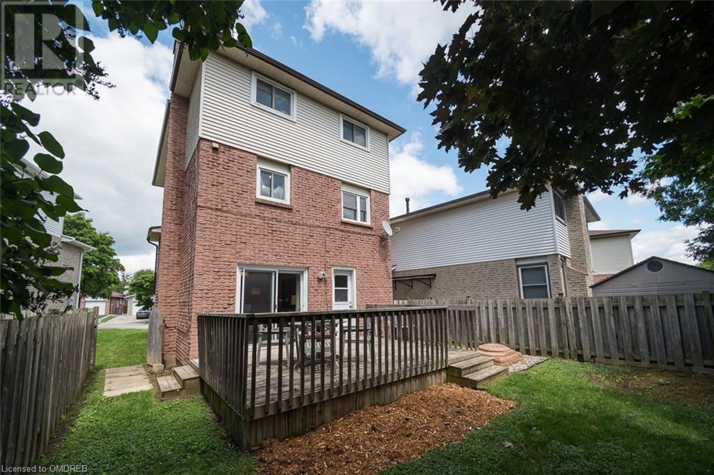 Image of property at 586 HAYWARD Crescent