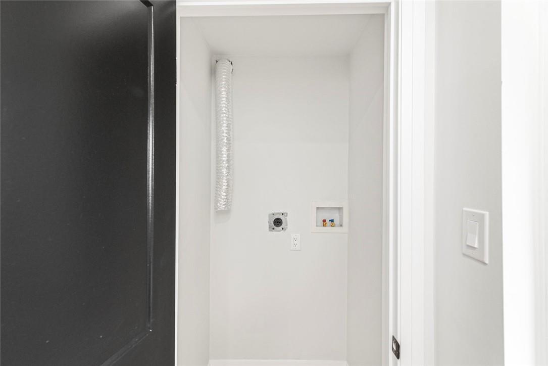 Image of property at 284 GROSVENOR Avenue N