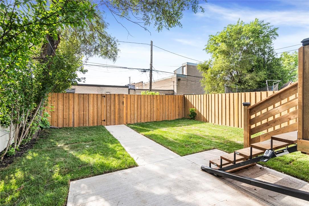 Image of property at 284 GROSVENOR Avenue N